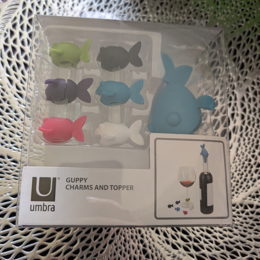 Umbra Guppy Wine Glass Identifier- Blue, Pink, Green, Purple